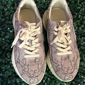 Gucci Sneakers
